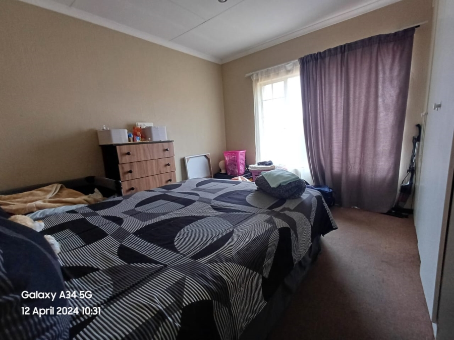 2 Bedroom Property for Sale in Wilgeheuwel Gauteng