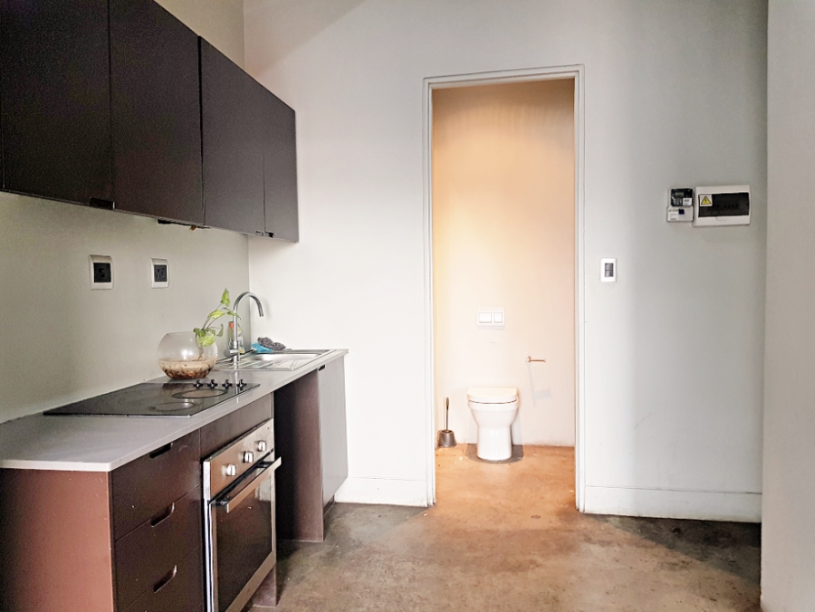 1 Bedroom Property for Sale in New Doornfontein Gauteng