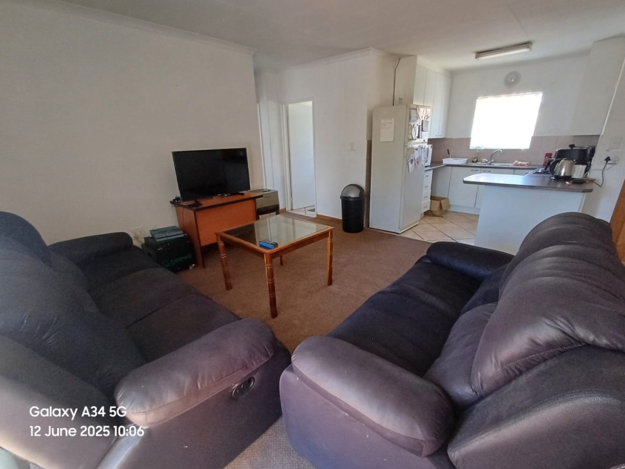 2 Bedroom Property for Sale in Helikonpark Gauteng