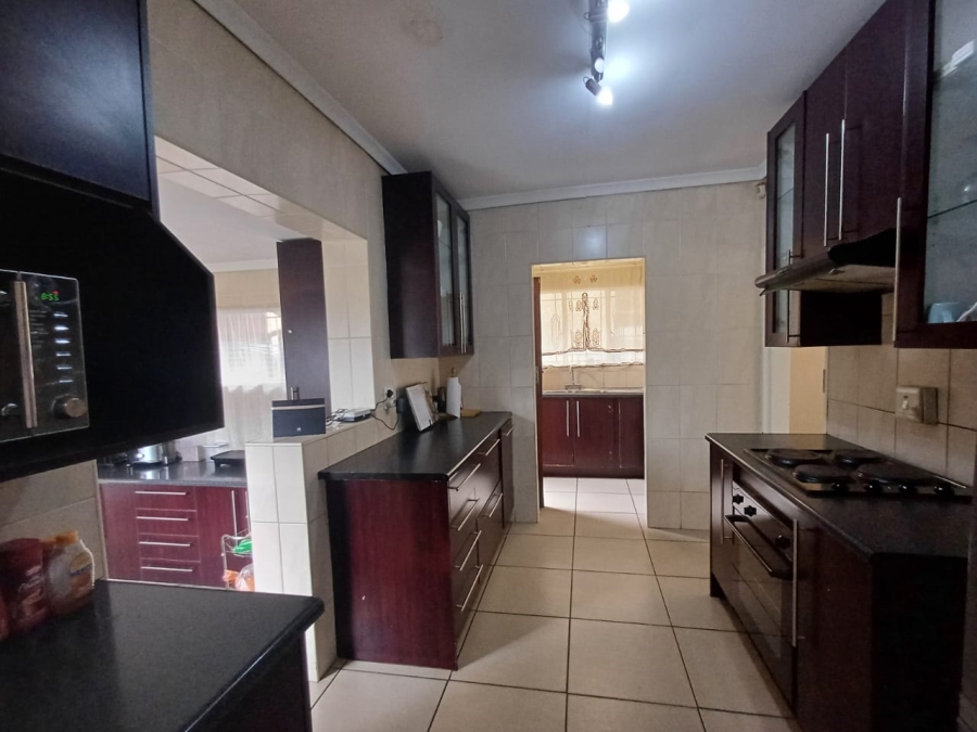 3 Bedroom Property for Sale in Lindhaven Gauteng