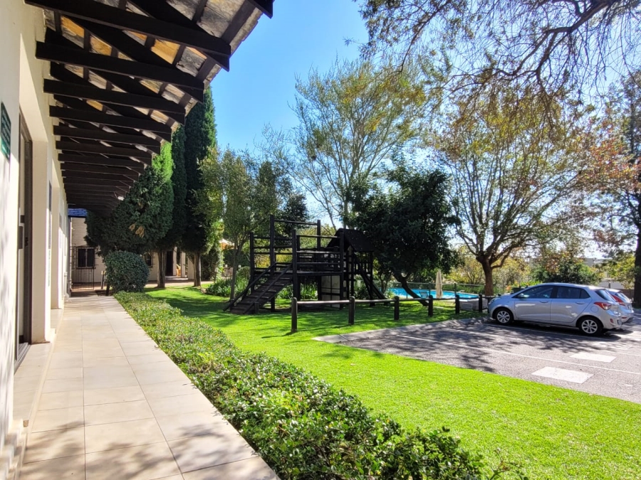 2 Bedroom Property for Sale in Bryanston Gauteng