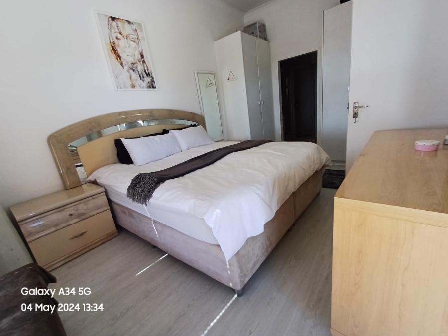 2 Bedroom Property for Sale in Bryanston Gauteng