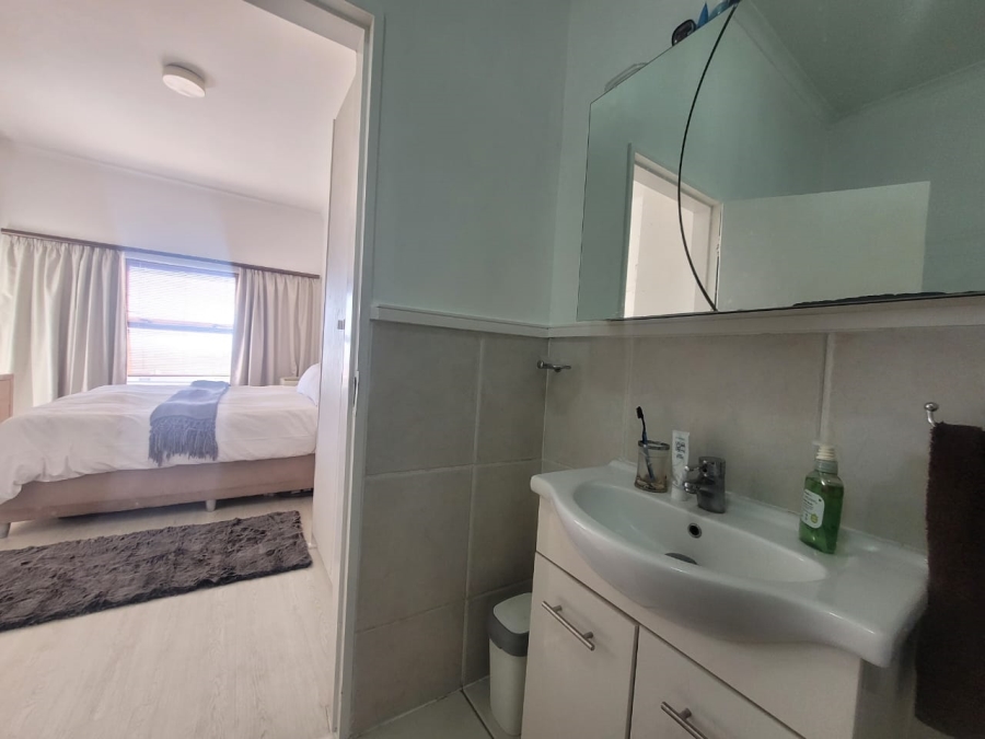 2 Bedroom Property for Sale in Bryanston Gauteng