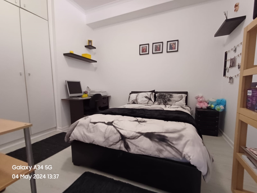 2 Bedroom Property for Sale in Bryanston Gauteng