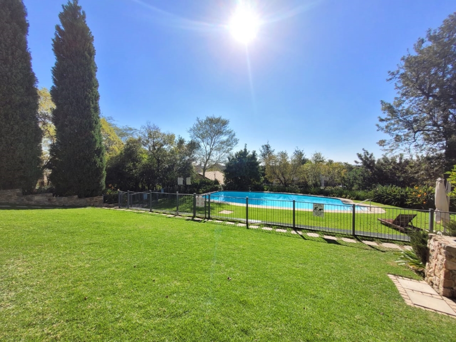 2 Bedroom Property for Sale in Bryanston Gauteng