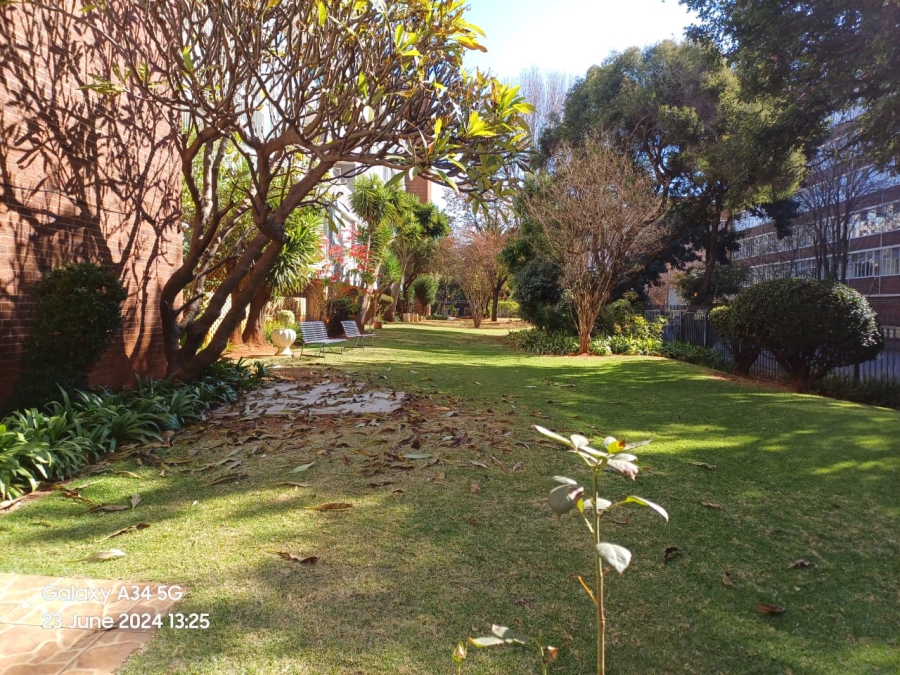 2 Bedroom Property for Sale in Killarney Gauteng