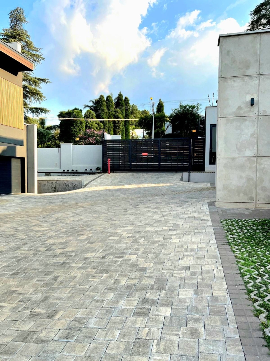 3 Bedroom Property for Sale in Waterkloof Heights Gauteng