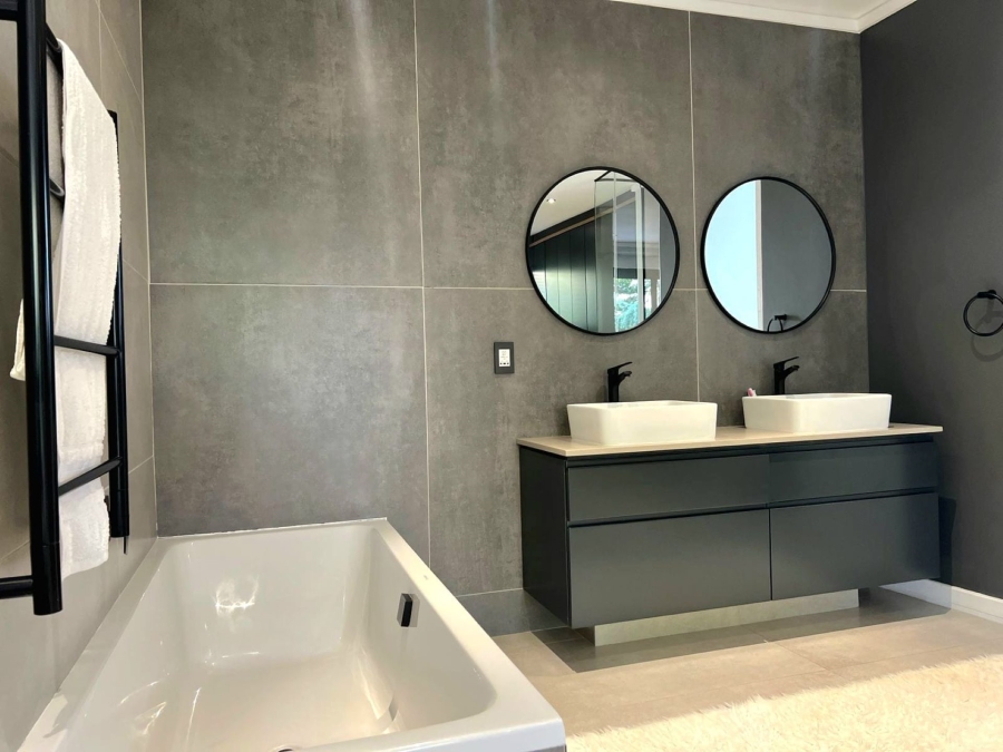 3 Bedroom Property for Sale in Waterkloof Heights Gauteng