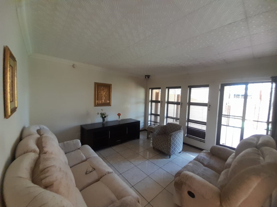 3 Bedroom Property for Sale in Chantelle Gauteng