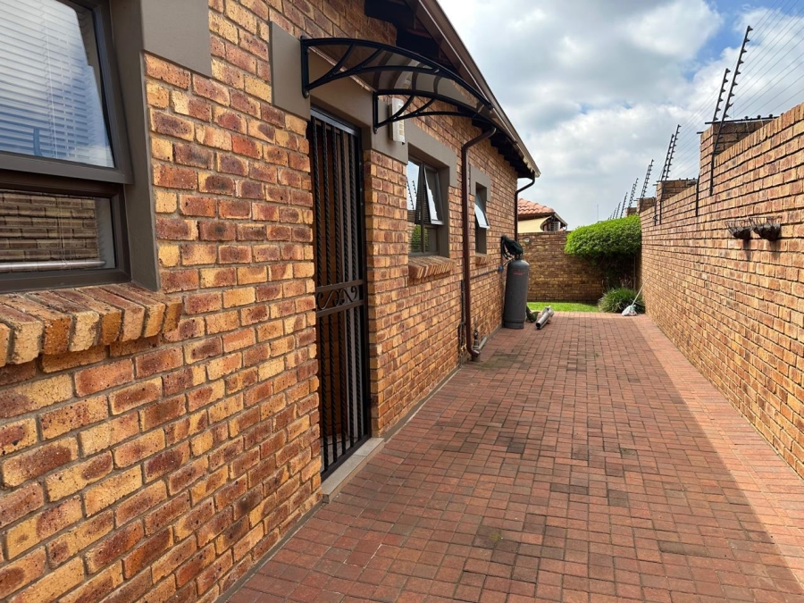 To Let 3 Bedroom Property for Rent in Jansenpark Gauteng