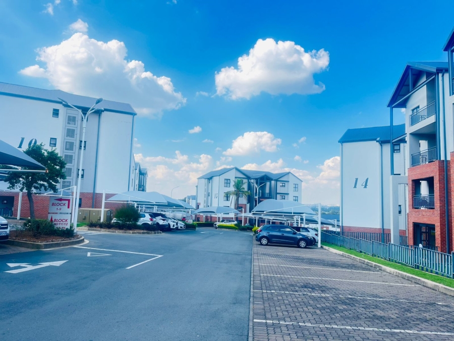 To Let 1 Bedroom Property for Rent in Noordhang Gauteng