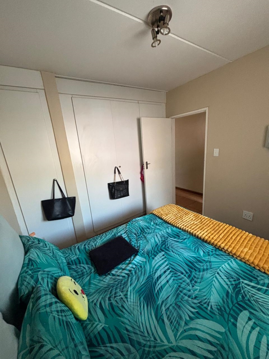 1 Bedroom Property for Sale in Grand Central Gauteng