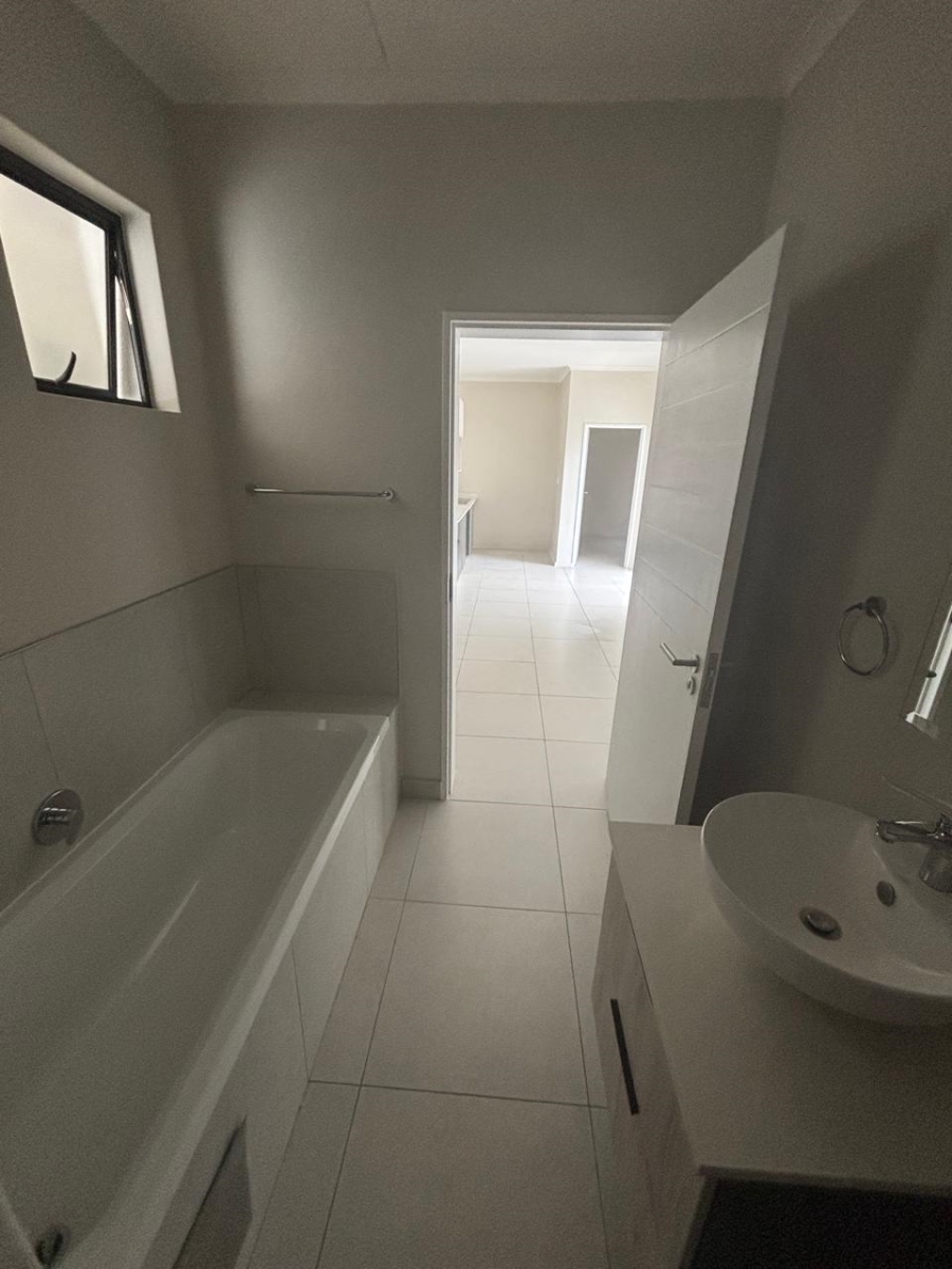 To Let 2 Bedroom Property for Rent in Carlswald Gauteng