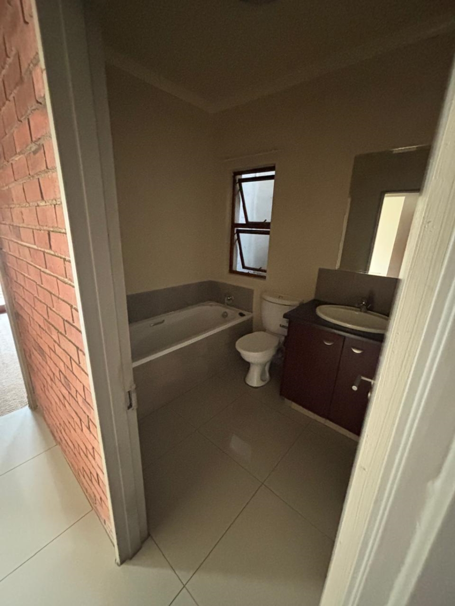 2 Bedroom Property for Sale in Midridge Park Gauteng