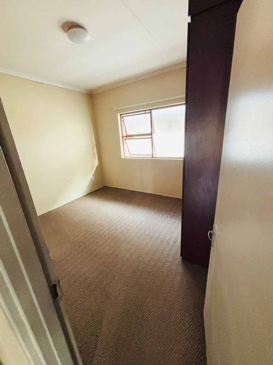 2 Bedroom Property for Sale in Midridge Park Gauteng