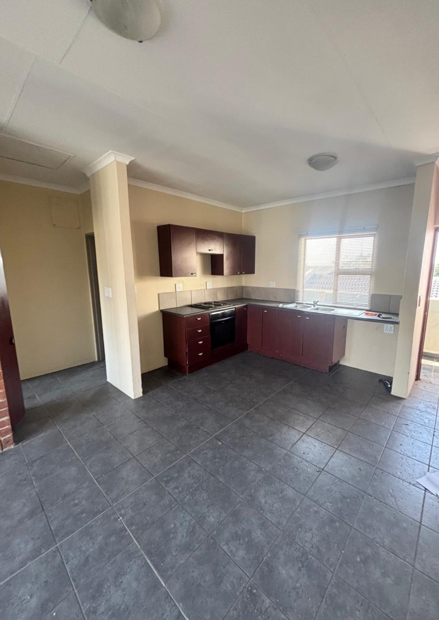 1 Bedroom Property for Sale in Midridge Park Gauteng