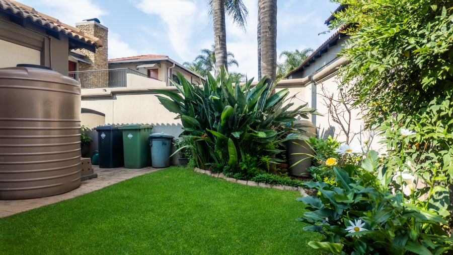 3 Bedroom Property for Sale in Lakefield Gauteng