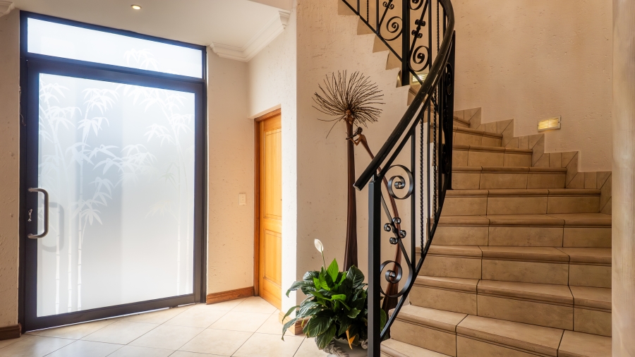 3 Bedroom Property for Sale in Lakefield Gauteng