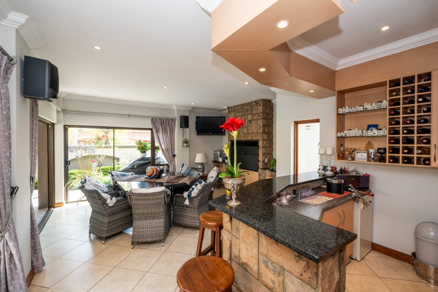 3 Bedroom Property for Sale in Lakefield Gauteng