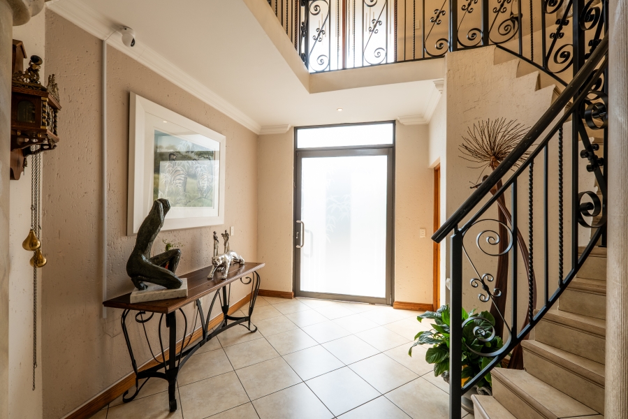 3 Bedroom Property for Sale in Lakefield Gauteng