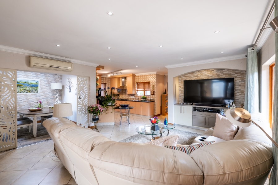 3 Bedroom Property for Sale in Lakefield Gauteng