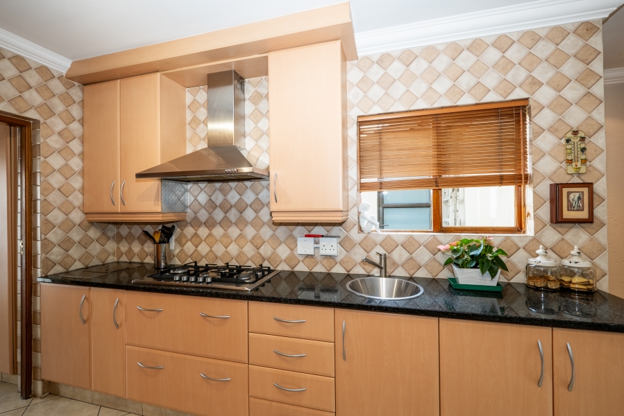 3 Bedroom Property for Sale in Lakefield Gauteng