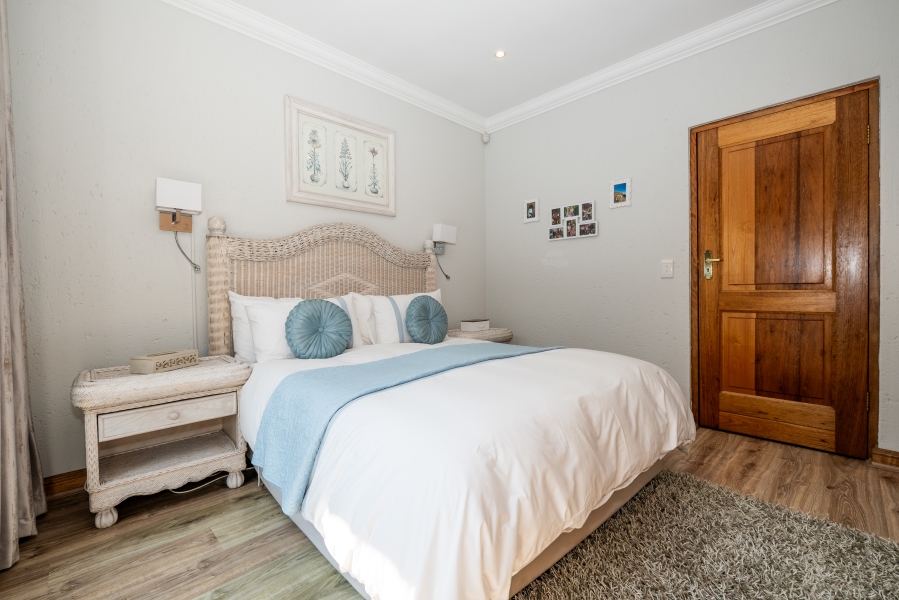 3 Bedroom Property for Sale in Lakefield Gauteng