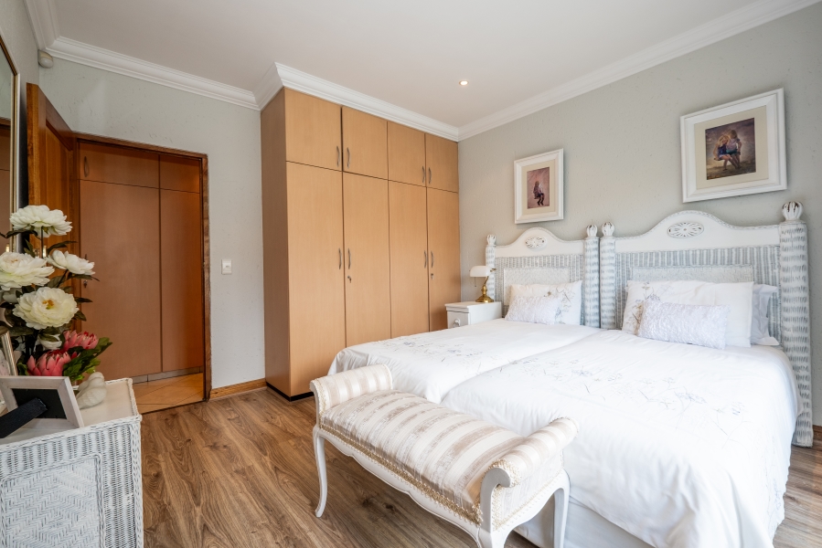 3 Bedroom Property for Sale in Lakefield Gauteng