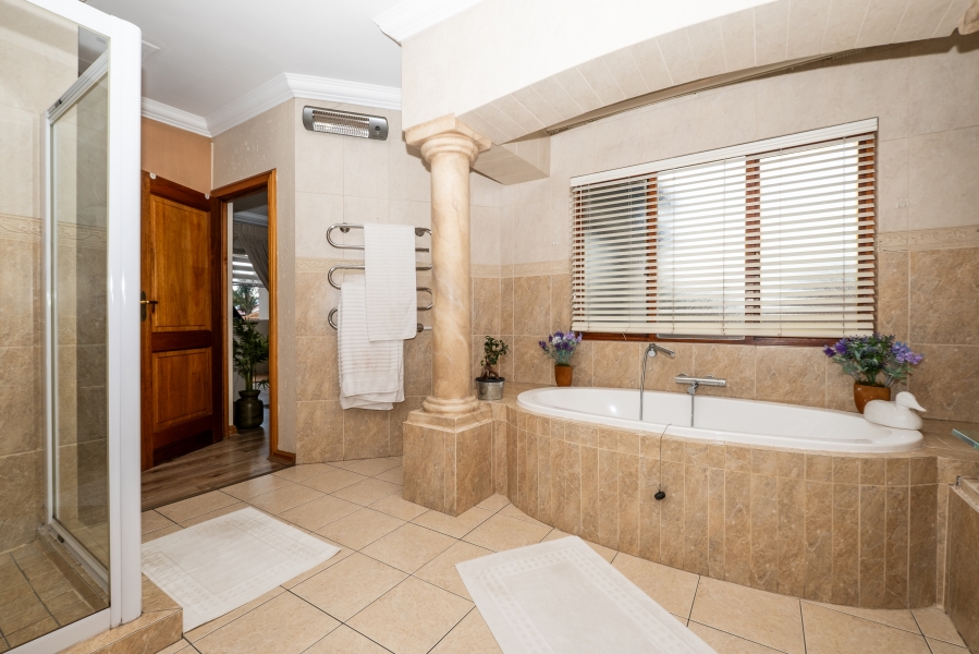 3 Bedroom Property for Sale in Lakefield Gauteng