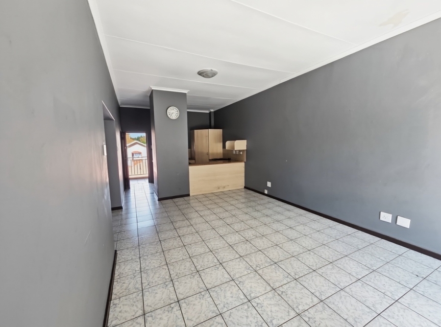 To Let 2 Bedroom Property for Rent in Buccleuch Gauteng