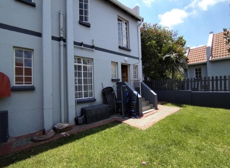 3 Bedroom Property for Sale in Eden Glen Gauteng