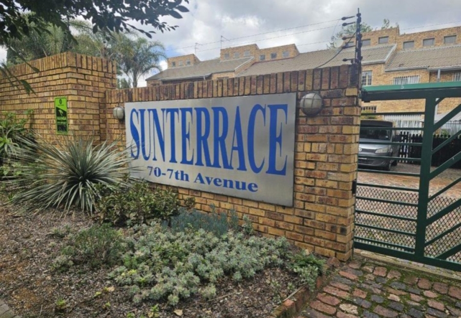 3 Bedroom Property for Sale in Edenvale Central Gauteng