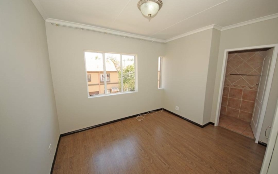 2 Bedroom Property for Sale in Eden Glen Gauteng