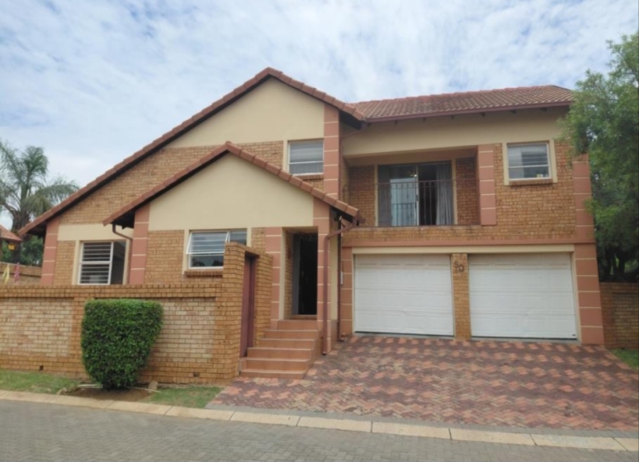 5 Bedroom Property for Sale in Eden Glen Gauteng