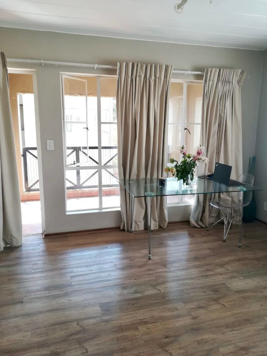 To Let 1 Bedroom Property for Rent in Melville Gauteng