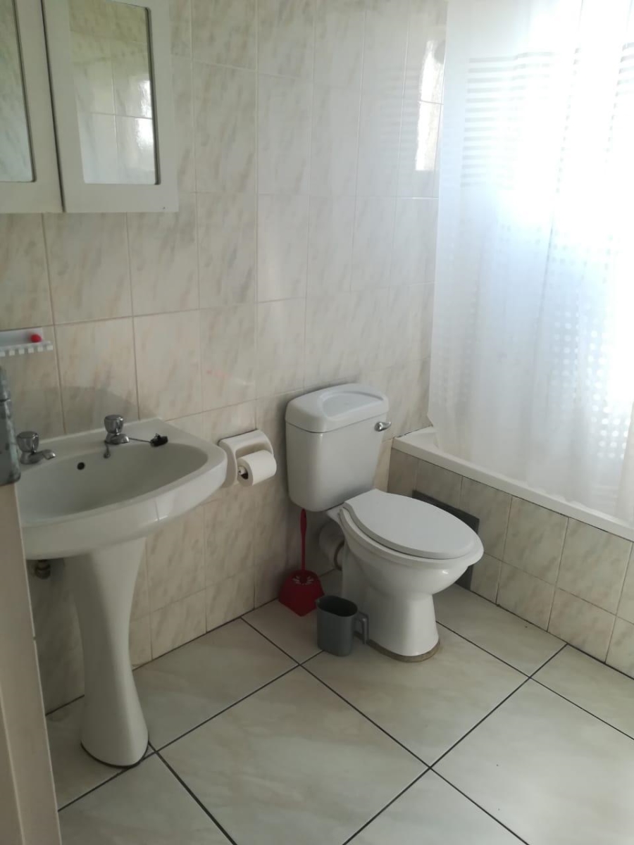 To Let 1 Bedroom Property for Rent in Melville Gauteng