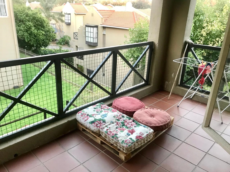To Let 1 Bedroom Property for Rent in Melville Gauteng