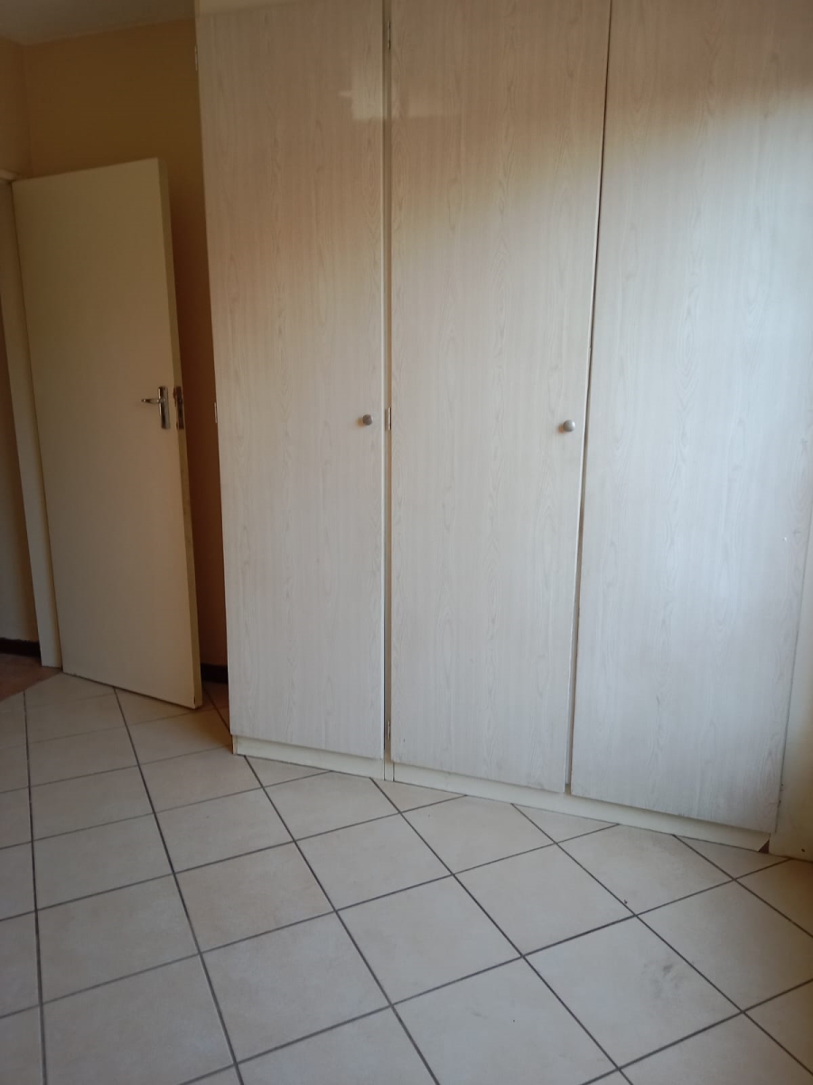 To Let 2 Bedroom Property for Rent in Noordwyk Gauteng