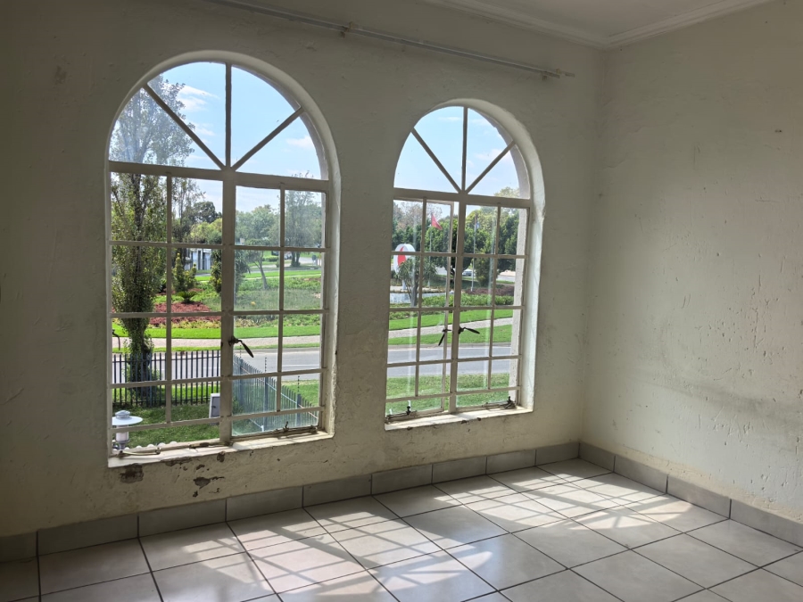 To Let 2 Bedroom Property for Rent in Noordwyk Gauteng