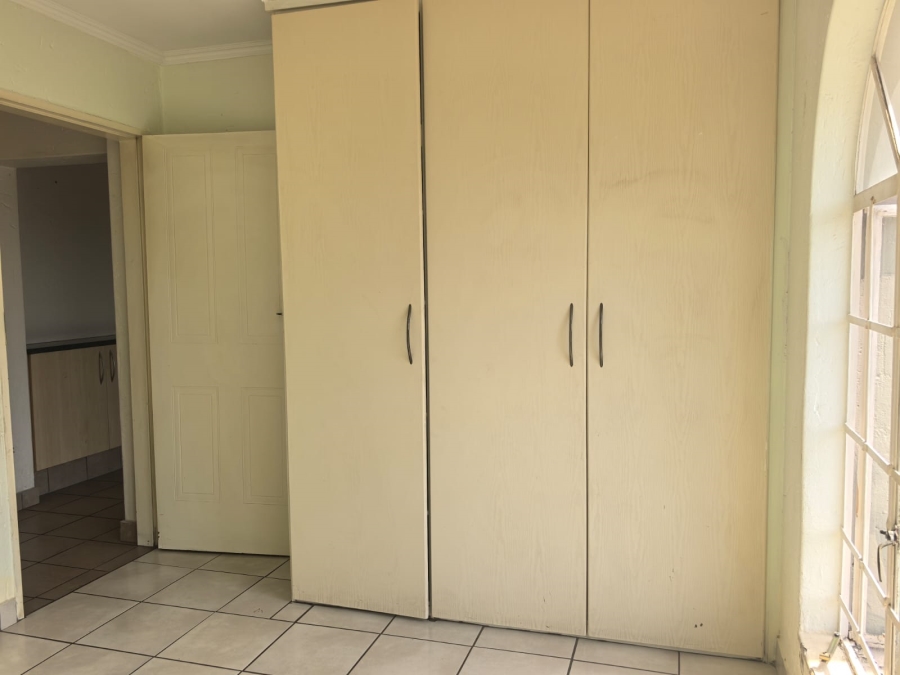 To Let 2 Bedroom Property for Rent in Noordwyk Gauteng