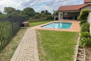 To Let 2 Bedroom Property for Rent in Noordwyk Gauteng