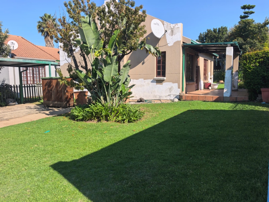 To Let 2 Bedroom Property for Rent in Halfway Gardens Gauteng