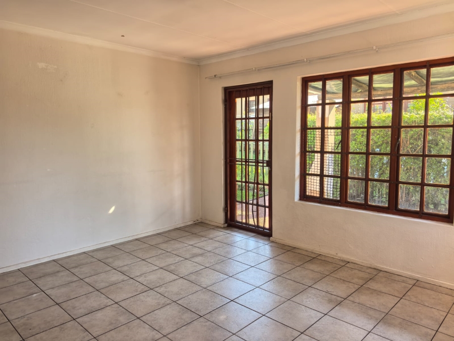 To Let 2 Bedroom Property for Rent in Halfway Gardens Gauteng