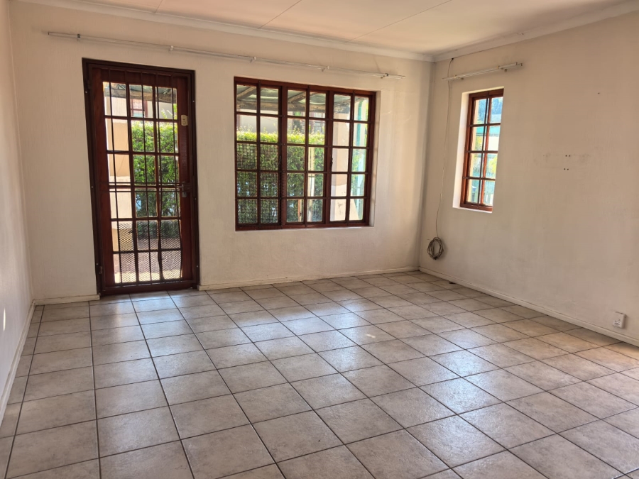To Let 2 Bedroom Property for Rent in Halfway Gardens Gauteng