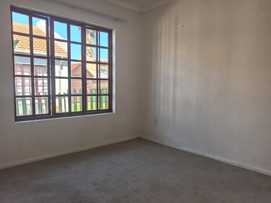 To Let 2 Bedroom Property for Rent in Halfway Gardens Gauteng
