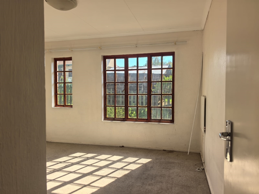 To Let 2 Bedroom Property for Rent in Halfway Gardens Gauteng