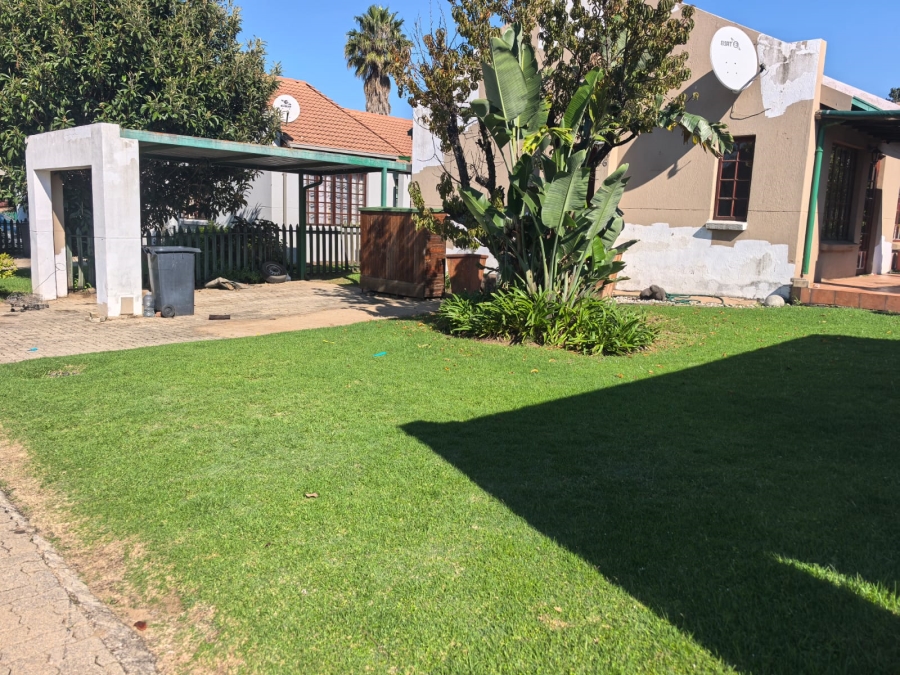 To Let 2 Bedroom Property for Rent in Halfway Gardens Gauteng