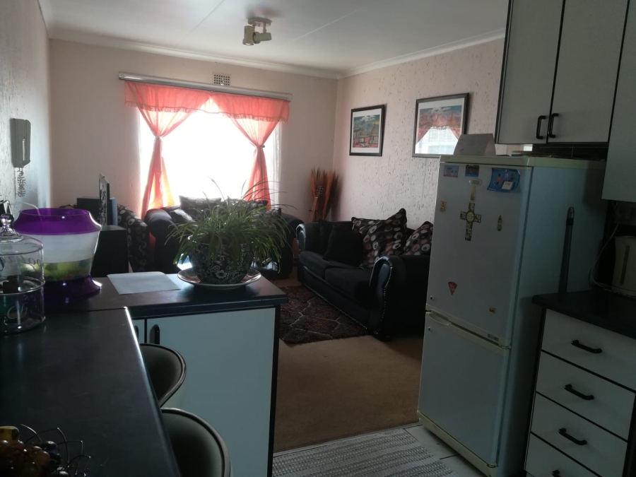 2 Bedroom Property for Sale in Meredale Gauteng
