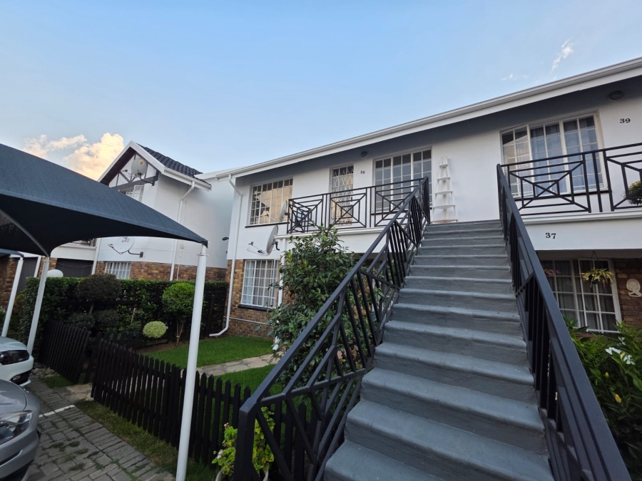 2 Bedroom Property for Sale in Beyers Park Gauteng