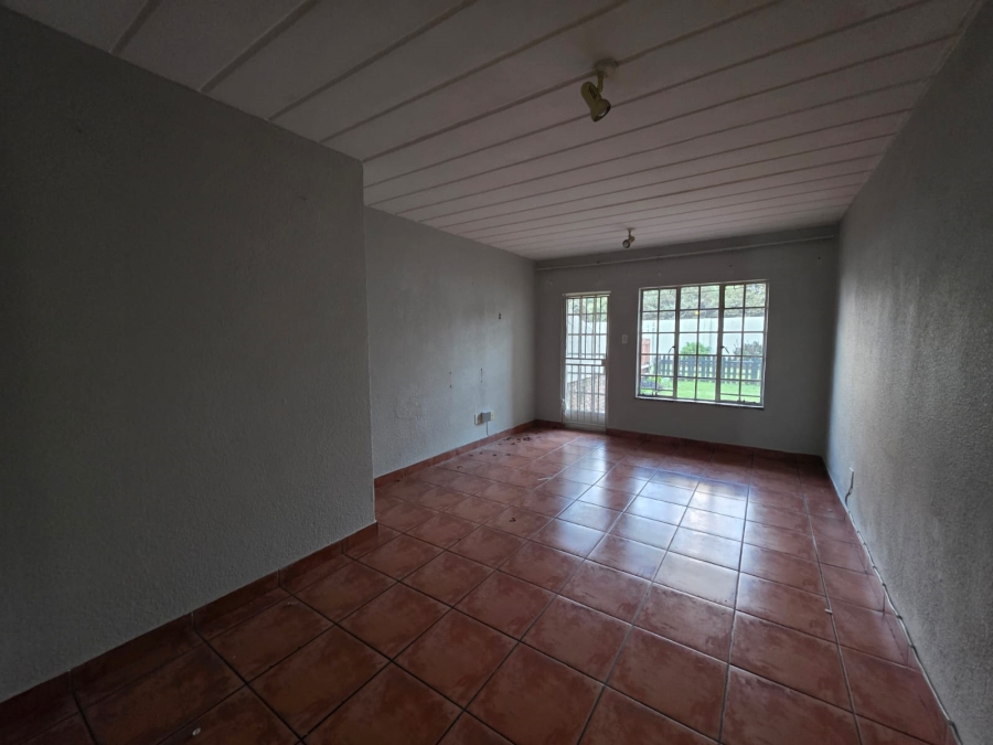 2 Bedroom Property for Sale in Witfield Gauteng